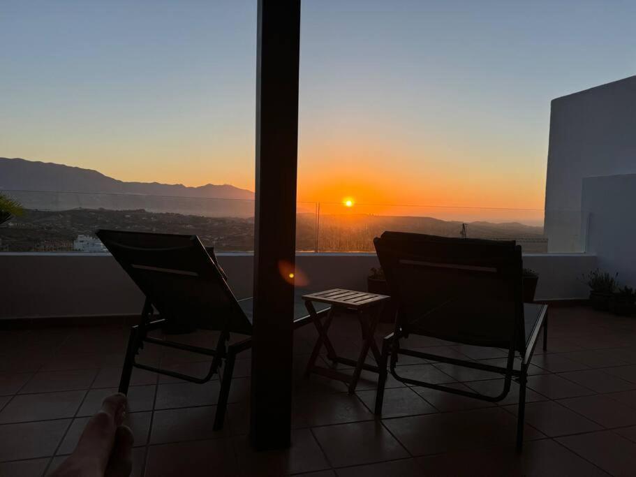 Апартаменты Casa Cerro Azul In La Cala Hills Club Ситио-де-Калаонда Экстерьер фото