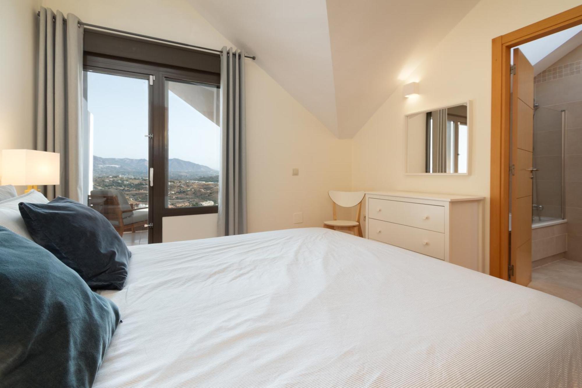 Апартаменты Casa Cerro Azul In La Cala Hills Club Ситио-де-Калаонда Экстерьер фото